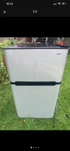 Bar fridge