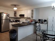 Beautiful, Bright 2nd Floor Room for Rent in Markham-For males - Photo 4