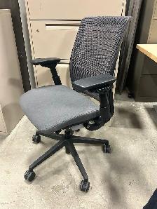 Used Office Chair For Sale - Ufficio Furniture - Call Us Now! - Photo 5