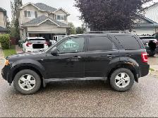 2010 Ford Escape - Photo 2