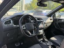 2023 Volkswagen Tiguan Comfortline R-Line Black Edition Clean Ca - Photo 9