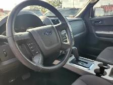 2010 Ford Escape XLT GARANTIE 1 ANS - Photo 3