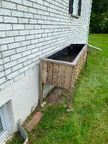 wood framed raised garden - Photo 2
