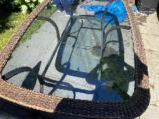 patio table and chairs - Photo 2
