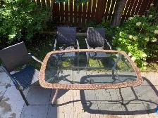 patio table and chairs - Photo 4