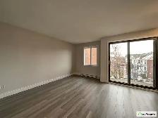 CONDO 3-1/2   GARAGE - 100% RÉNOVÉ  DERNIÈRE ÉTAGE À LONGUEUIL - Photo 5