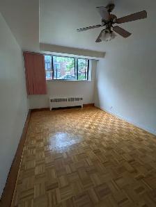 BEAU 4½ À LOUER DANS ROSEMONT -DISPONIBLE en demi sous-sol - Photo 6