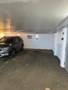 Parking stall - Photo 2