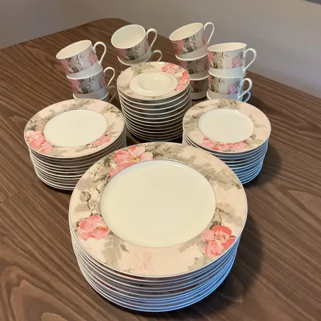 Dinner set