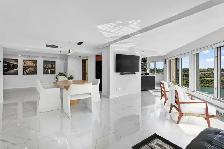 2 Bedroom   2 Bathroom Executive Condo Downtown For Sale - Photo 5