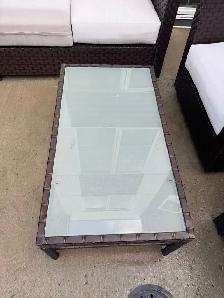 Patio set with umbrella - Photo 4