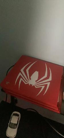 PS4 Pro 1TB Spider-Man edition - Photo 3