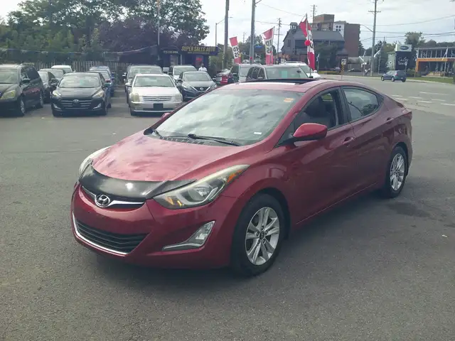 2014 Hyundai Elantra WITH ONLY 115000 KM !!
