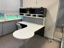 Desks/ Executive P-Top L-Shape station 72x72 $650/excellent cond - Photo 2