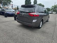 2015 Toyota Sienna LE 8 Passanger / Clean Carfax / Certified - Photo 5