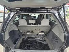 2015 Toyota Sienna LE 8 Passanger / Clean Carfax / Certified - Photo 25