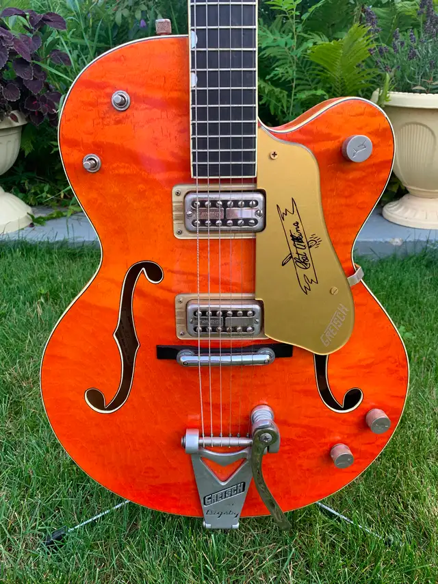 1960 Gretsch Model 6120 Top Condition Flamey Maple body