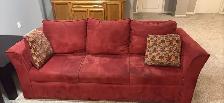 red couch - Photo 4