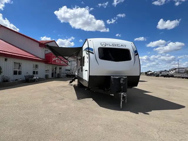 2022 Forest River Wildcat 269DBX, BUNKS, REAR BATHROOM