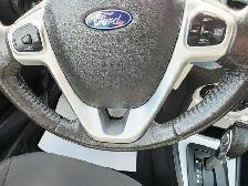 2016 Ford Fiesta SE Automatic Hatchback Heated Seats Low KM - Photo 17