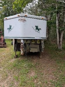 Sundowner Horse Trailer - Photo 4