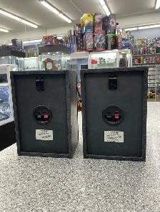 Pioneer HTP702 Bookshelf Speakers - Photo 2