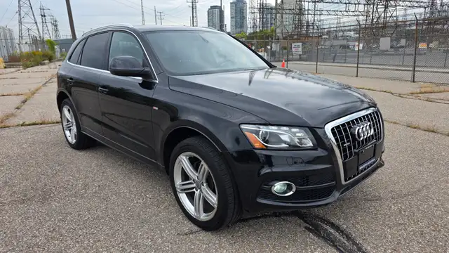 2011 Audi Q5 3.2L Premium- S LINE- LOW KMS-RARE TRIM