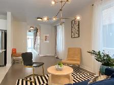 Richmond Hill Primary Bedroom in a Townhouse For Rent - Photo 4