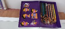 60 CRAYONS PRISMACOLOR DANS BOITE CADEAU  POUR DESSINER: $10.00