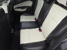 2013 Ford Fiesta Titanium Hatchback Leather Heated Seats Low KM - Photo 9
