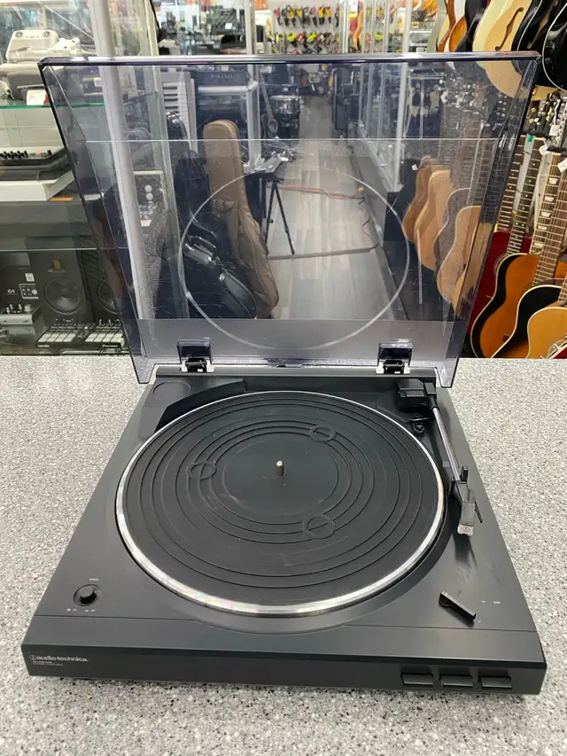 Audio technica AT-LP20 Turntable