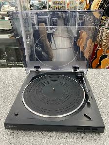 Audio technica AT-LP20 Turntable