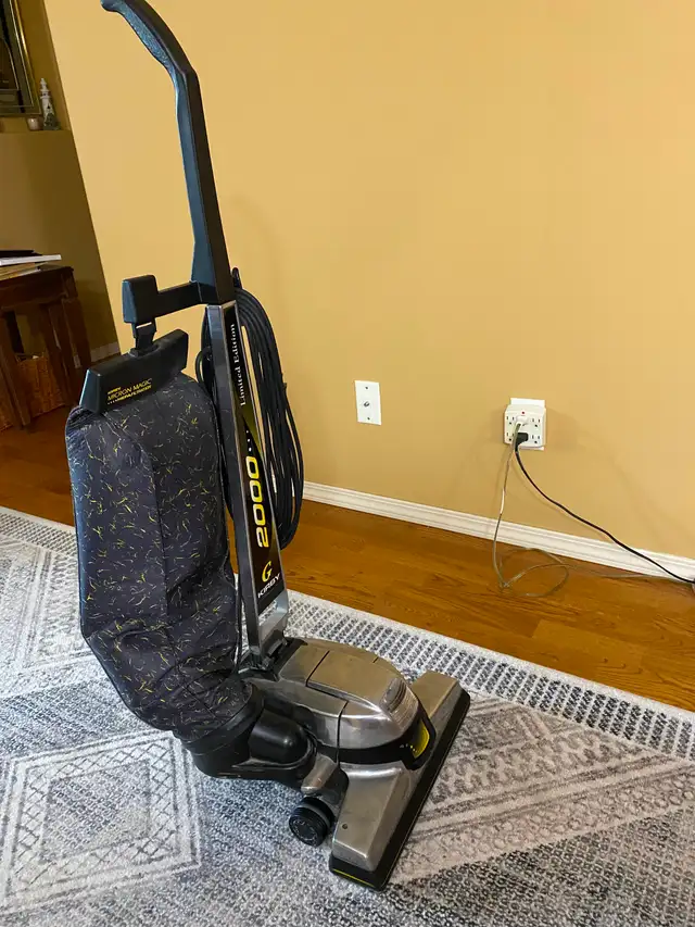 KIRBY VACUUM CLEANER and Shampoo