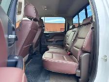 2016 Chevrolet Silverado 1500 High Country 4WD Crew Cab - Photo 18