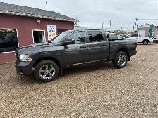2018 Ram 1500 EXPRESS CREW 4WD ONLY 126K