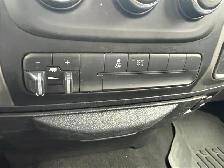 2018 Ram 1500 EXPRESS CREW 4WD ONLY 126K - Photo 12