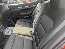 2017 Hyundai Elantra LE   GREAT GAS MILEAGE! - Photo 8