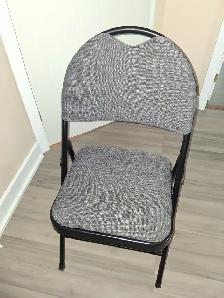 4 Chaises pliante  50.$