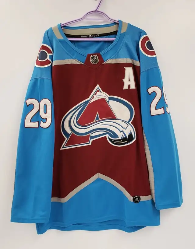 (9926266) Adidas Colorado Avalanche #29 MCKINNON Jersey- Size...