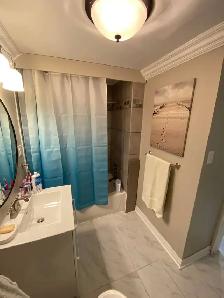 Room w/bathrm/living area rent in Fort Erie close 2 everythin - Photo 9