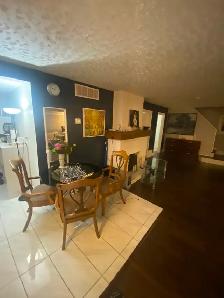 Room w/bathrm/living area rent in Fort Erie close 2 everythin - Photo 11