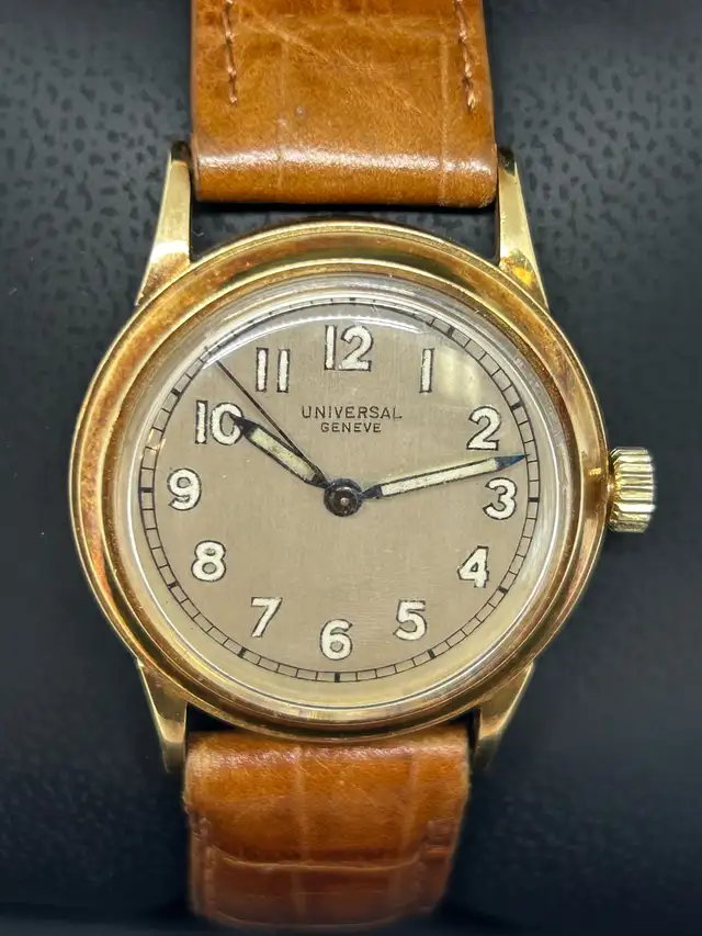 Vintage Universal Genève 14K Gold Watch