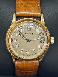 Vintage Universal Genève 14K Gold Watch
