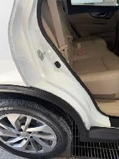 2015 Nissan Rogue SL Tech / AWD / Low K / O Accident - Photo 32