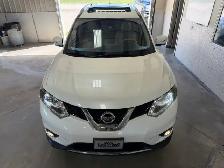 2015 Nissan Rogue SL Tech / AWD / Low K / O Accident - Photo 34