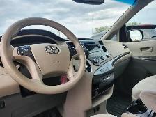 2011 Toyota Sienna AWD 7 PASSAGER GARANTIE 1 ANS - Photo 3