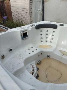 Hydropool Hotub - Photo 2
