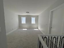 Stunning 4 Bedroom Luxury Home in Aspen Woods - Photo 4