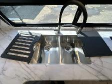 2025 Arcadia 242SLMD COUPLES UNIT, LUXURIOUS, CLEARANCE SALE - Photo 32