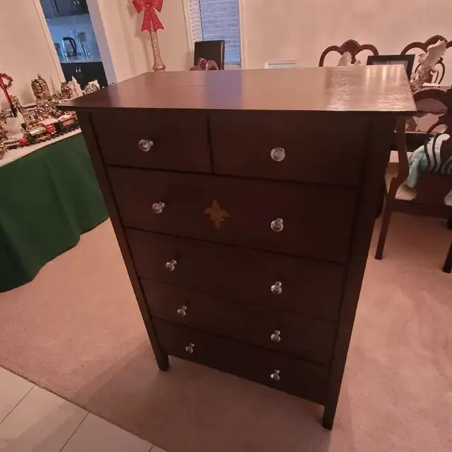dresser for sale